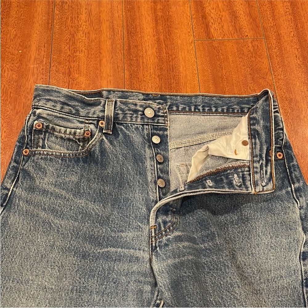 ‘95 VINTAGE LEVIS 501 - Picture 2 of 7
